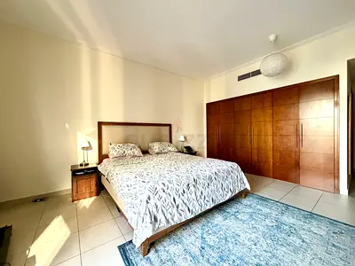 King bed with mattress