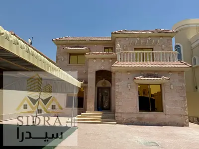 للايجار فيلا تجارية في الروضة 2 مساحة 6 الف قدم