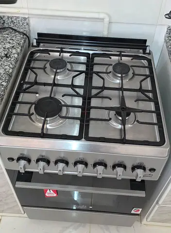 Daewoo 4-Burner Gas Cooker with Oven