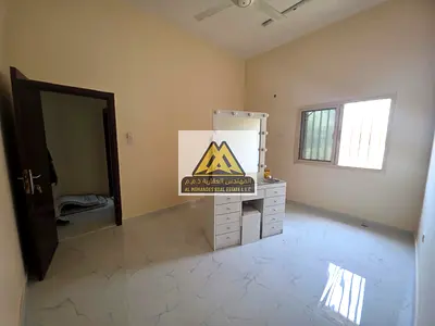 شقة مميزه جدا للايجار السنوي | الروضه 3 | غرفة و صاله | شارع الشيخ عمار
