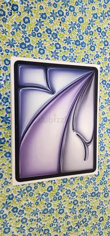 Apple iPad (sealed box) - 13-inch (M4 256gb) with 2 year apple care+