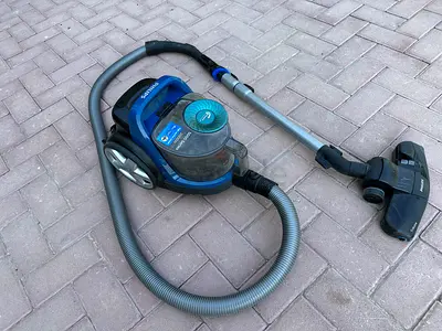 Vacuum cleaner for sale