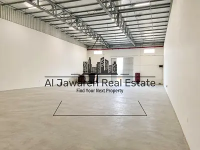 3400 sq. ft. warehouse located directly on a main road.