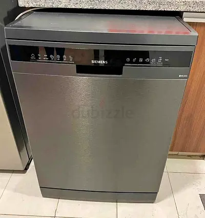 Siemens iq300 dishwasher last model with wifi 3 racks