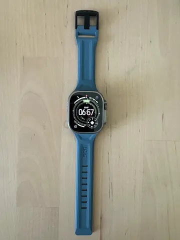 Apple Watch Series 1  (with UAG silicone strap included ) - Looks like new, fantastic condition.