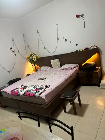 Bed and mattress