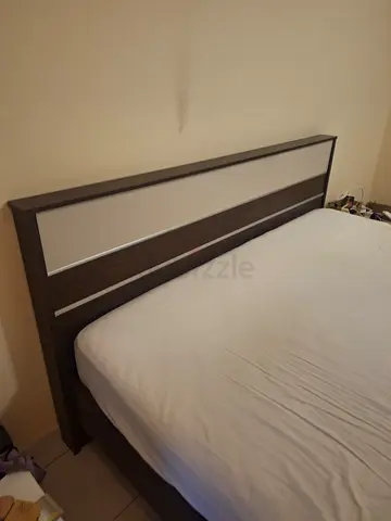King bed-used in good condition 180/200cm