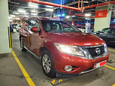 Nissan Pathfinder S 2015 AWD | GCC Specs | Well Maintained Family SUV | Ultra low mileage
