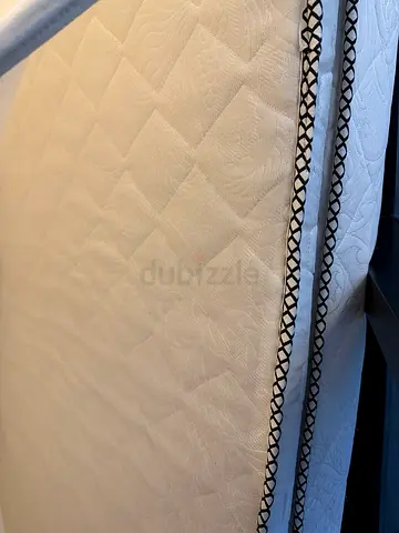 Used king size Mattress in Good Condition