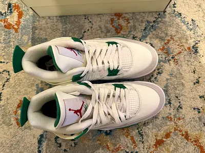 Jordan 4 SB pine green