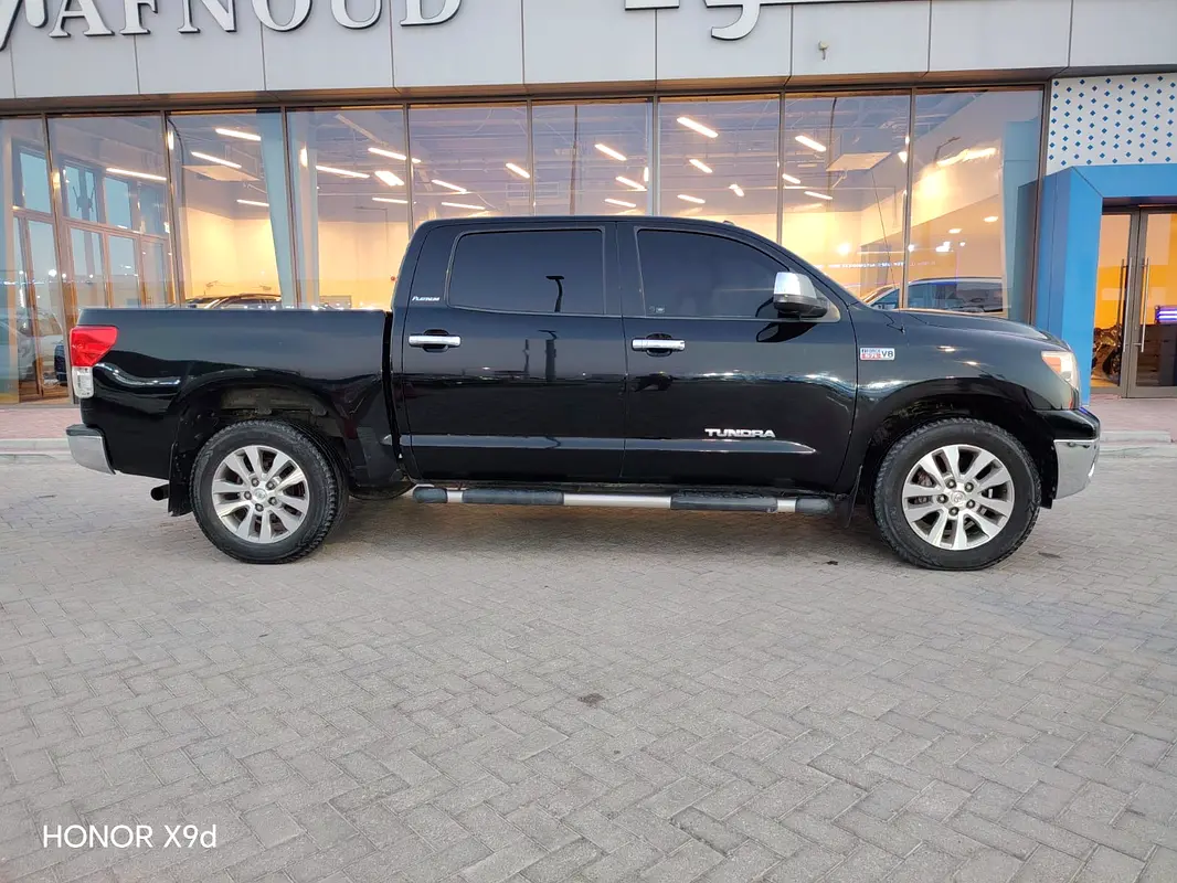 Toyota Tundra 2013 — photo 1 of 18