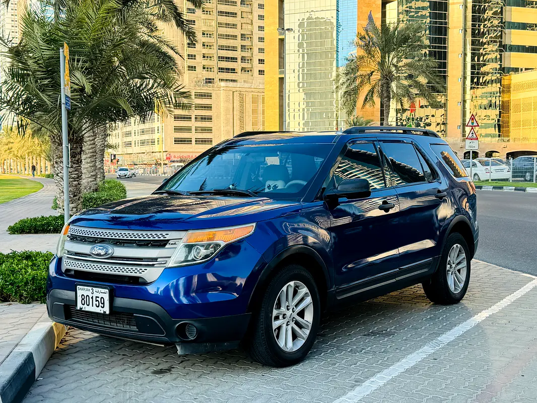 Ford Explorer 2014 — photo 1 of 8