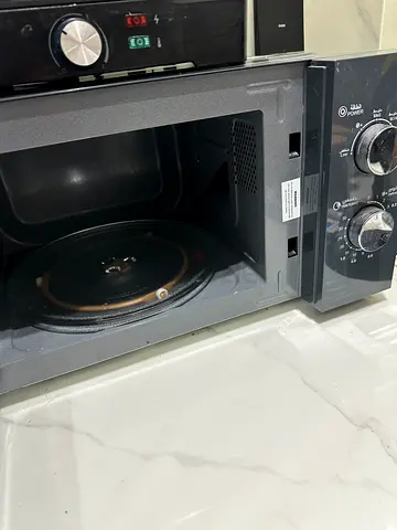 20 Lt Blackdecker Microwave-New