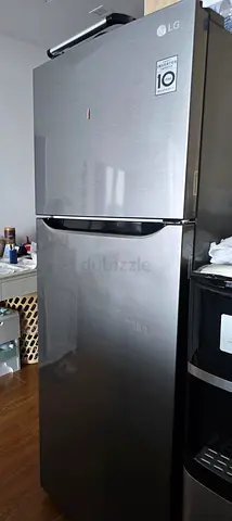 LG fridge 333L