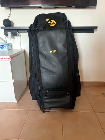 SG V12 Black kit bag with wheels (good condition)