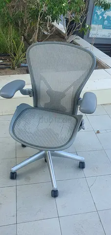 Herman Miller Areon Classic Chairs For Selling