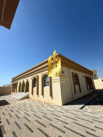 🏡 فيلا للإيجار | تشطيب وتجديد كامل – جاهزة للسكن