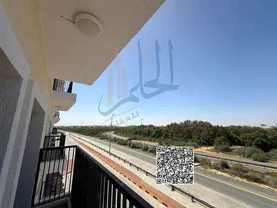 شقة سكنية مميزة في مجمع متكامل الخدمات – موقع استراتيجي على شارع الشيخ محمد بن زايد