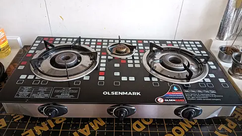 Olsenmark 3-Burner Gas Stove — Used, Working Condition and bought only 15 days back