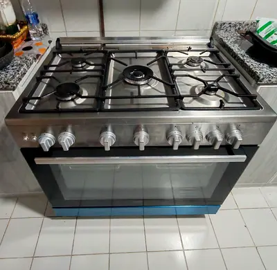 Beko 90x60cm Freestanding Gas Cooker with 5 Burners and 106L Oven (Stainless Steel)