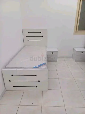 Single bed with two matching bedside drawers - white, good condition