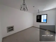 Master bedroom, spacious living room, large kitchen, wardrobes, 1 month free, free parking, prime lo