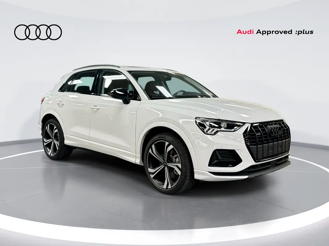 Audi Q3 2024 — photo 1 of 16