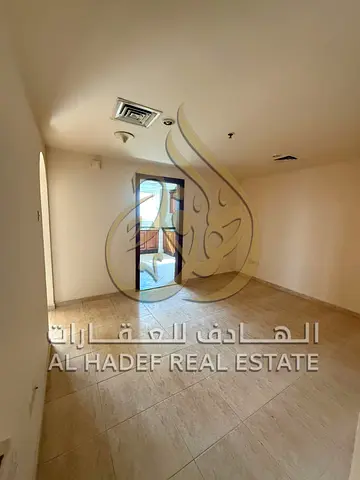 تكييف على المالك باركن مجاني جيم مجاني مسبح مجاني موقع مميز في منطقة التعاون الإيجار السنوي: 55,000 درهم طريق