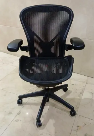 Selling Herman Miller Aeron Office Chair