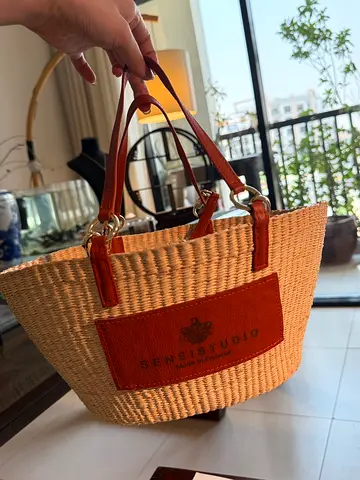 bags for sell unused
800 aed