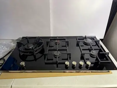 Siemens latest model 5 hobs gass cooktop ceramic Black glass built-in integrated 90cm