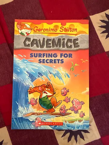 Geronimo Stilton: CAVEMICE - Surfing for Secrets