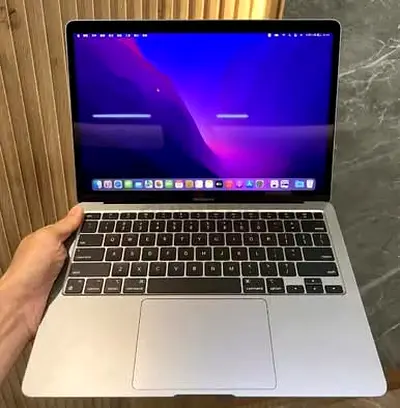 MacBook Pro 15-inch (intel) 2012- Silver, Good Condition