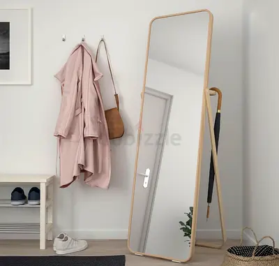 Standing mirror