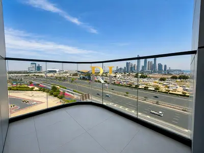 Chiller free | Elegant Living | Stunning Water Views | Prime Al Jaddaf Location