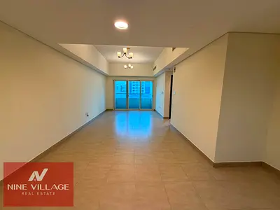 Elegant 2 BHK - Spacious Layout - Family Building