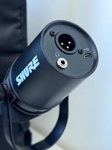 Shure MV7 USB/XLR Podcasting Microphone - Good Condition