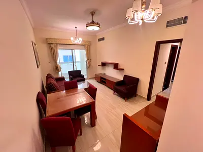 One-bedroom apartment with a spacious living room and balcony. Practical and comfortable design. Good finishes. Central air conditioning. Located in A