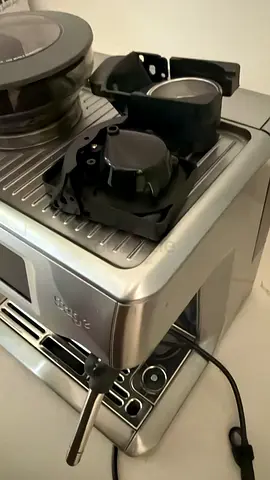 Breville/Sage Espresso Machine with Portafilter and Accessories
