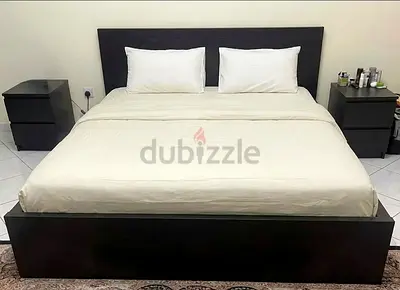 Ikea malm queen size bed with and storage drawers