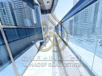 شقة عائلية غرفتين وصالة للإيجار في الشارقة منطقة الخان بسعر تنافسي 47 ألف درهم سنوياً مع باركنج مجاني وتسهيلات مرنة في السداد على 4 أو 6 شيكات جاهزة ل