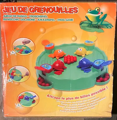 Hungry Frogs Board Game