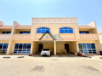 Spacious 4 Br Duplex Villa With Small Back Yard