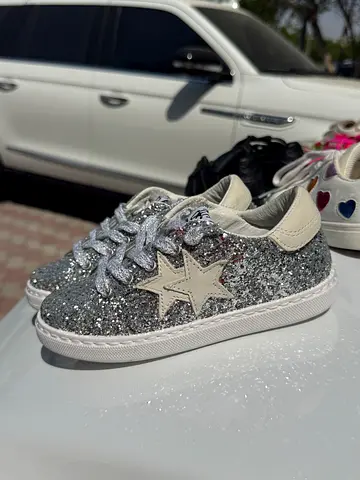 Golden Goose, NEW  never worn! Silver Glitter Casual Sneakers with Star Detail - size EU 30 girls