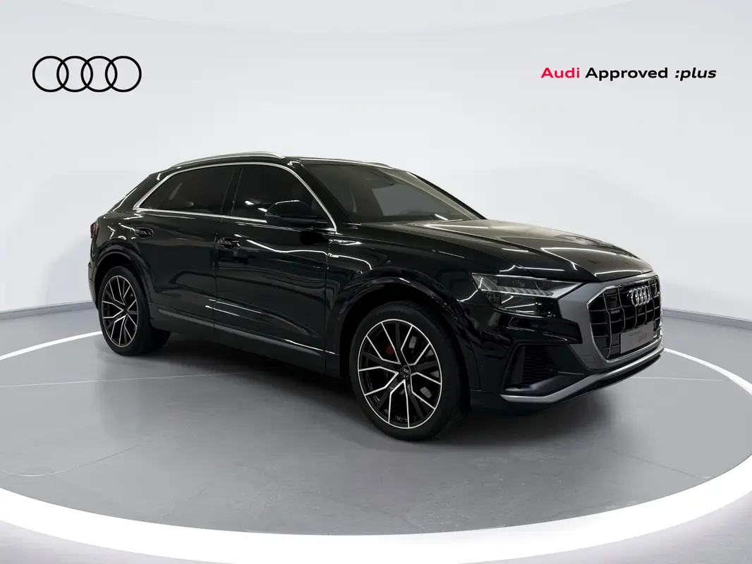 Audi Q8 2025 — photo 1 of 18