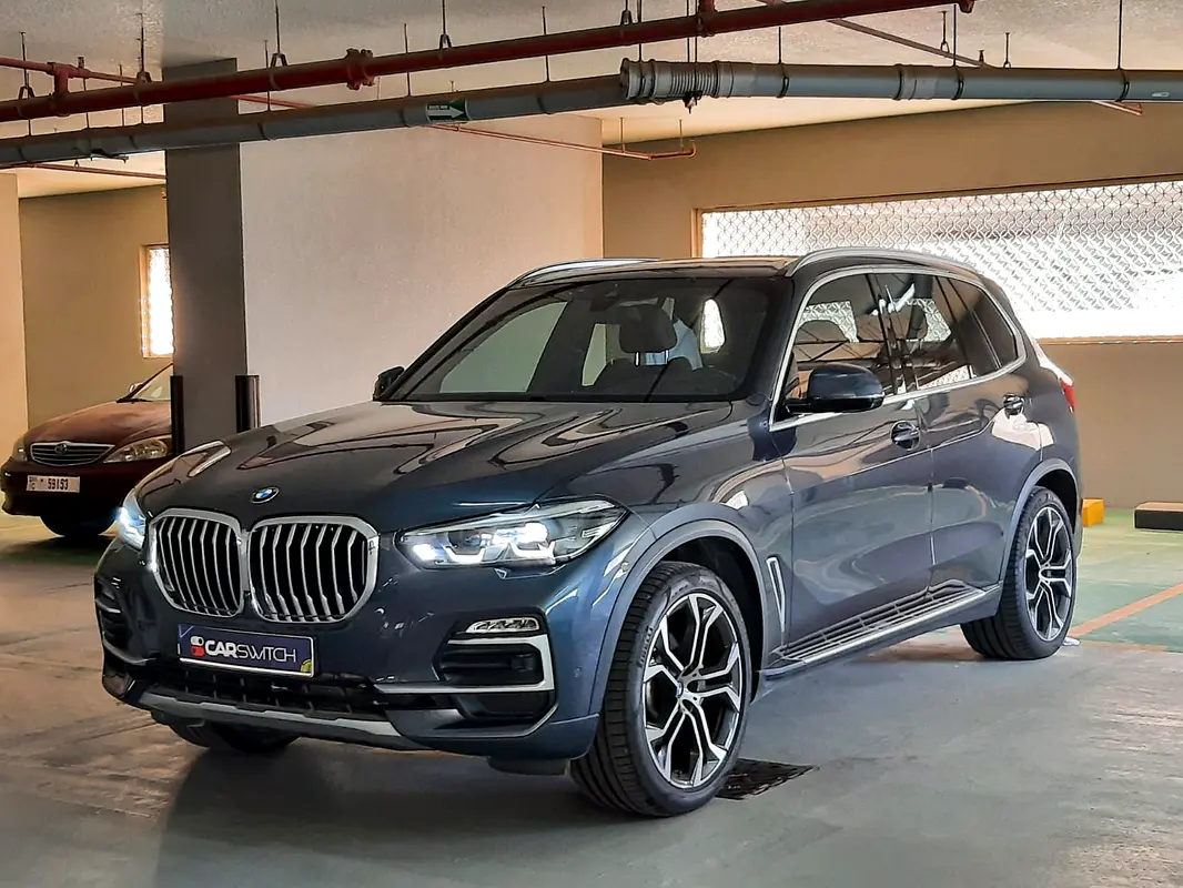 BMW X5 2021 — photo 1 of 15