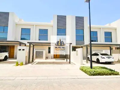 Exclusive Corner Unit Villa 3-BR + Maid BR with Private Garden : Only 2.7 M