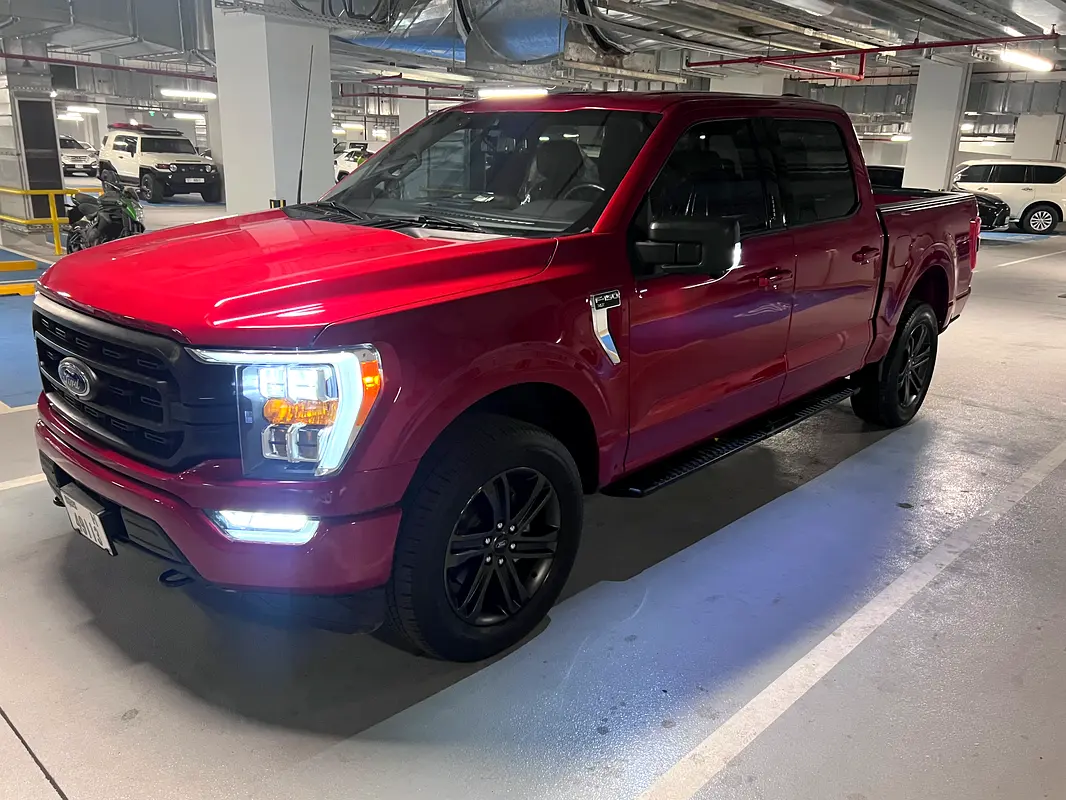 Ford F-150 2021 — photo 1 of 8