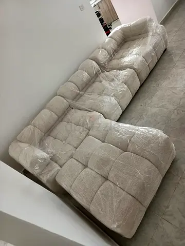 Customised Modern Cream Modular Sectional Sofa with Ottoman