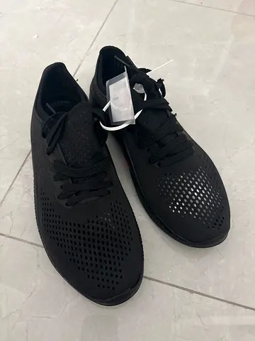 NEW Crocs Men’s LiteRide Shoes Size M8